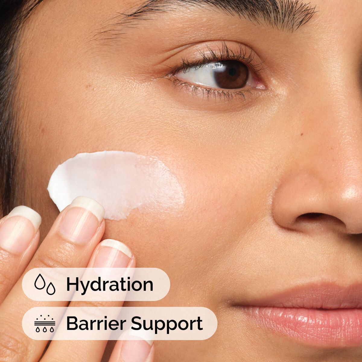 natural-moisturizing-factors-ha-l2 ord-natural-moisturizing-factors-ha-model-application-with-benefits.jpg